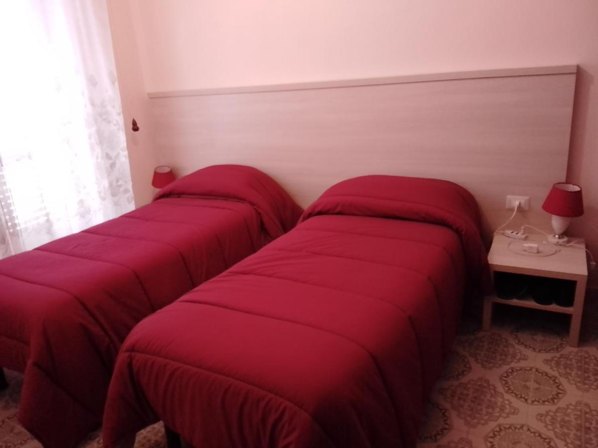 Albergo Maria Cristina Esperia المظهر الخارجي الصورة