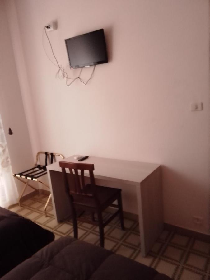 Albergo Maria Cristina Esperia المظهر الخارجي الصورة